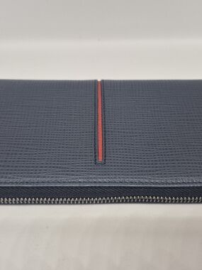 Tod's Navy Textured Leather Zip Wallet with Red Accent